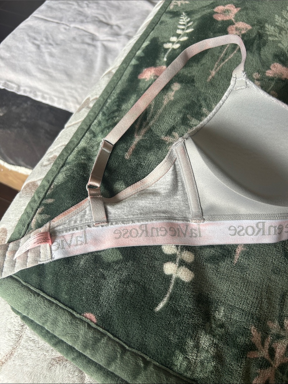 La Vie En Rose Gray Wireless Padded T-Shirt Bra - Picture 3 of 4